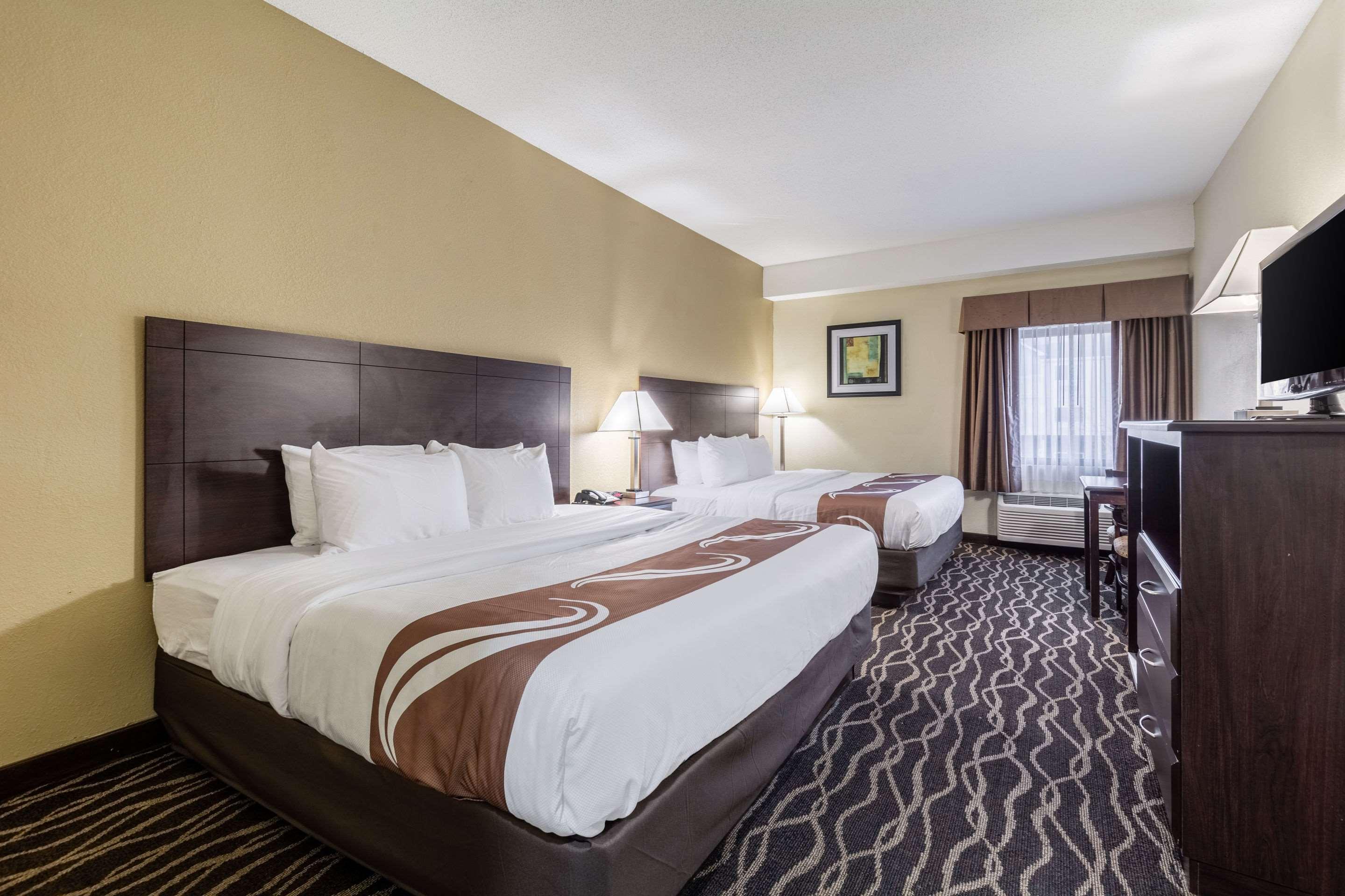 ROOM, 2 KING BEDS