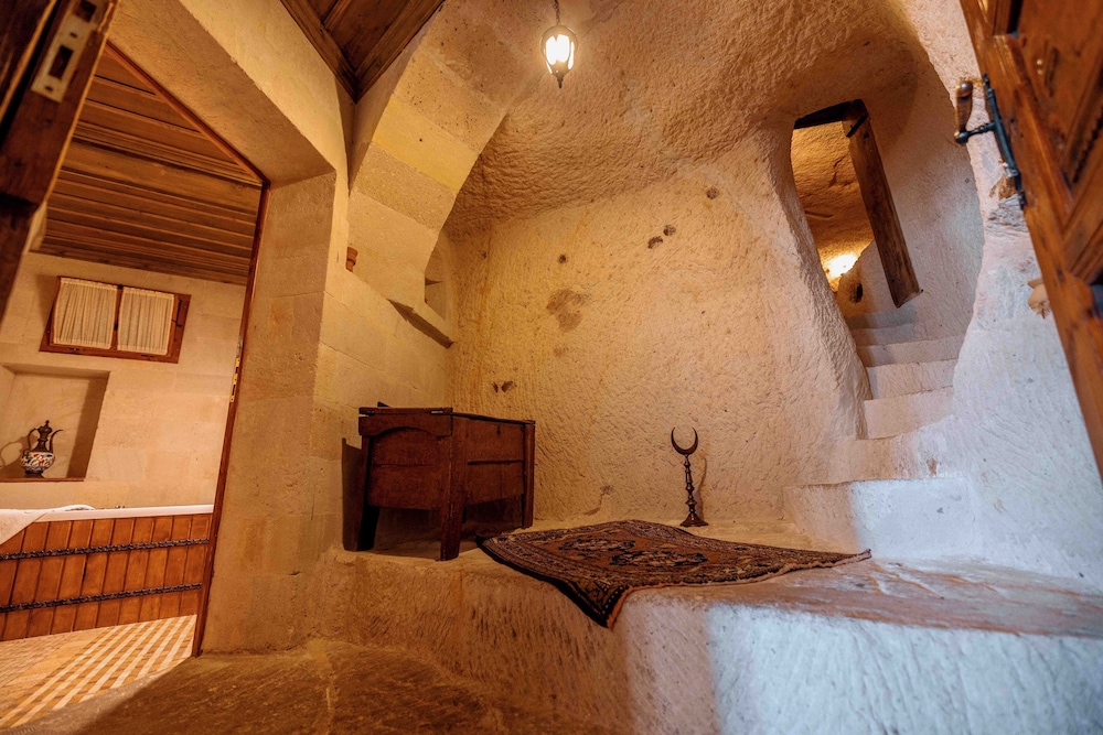 Mithra Cave Cappadocia 24/46