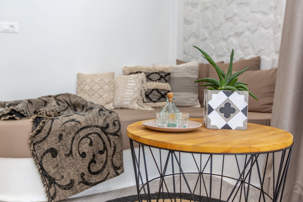 Emery Boutique Apartments 40/50