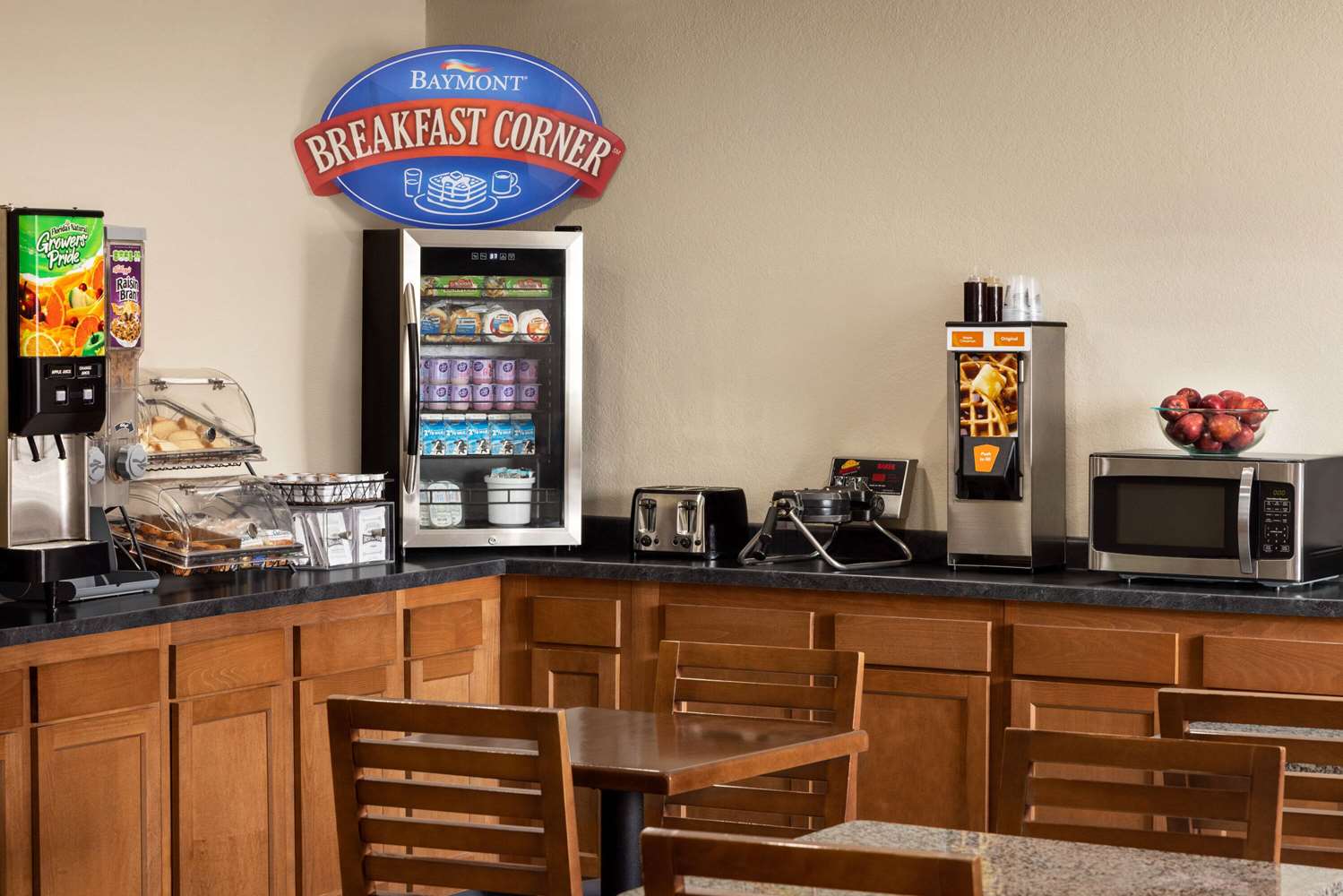 Baymont By Wyndham Cedar Rapids 3/45