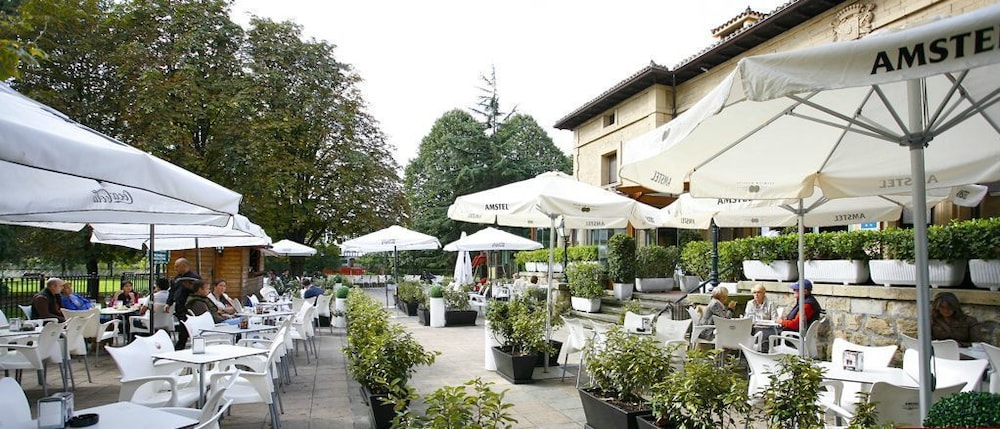 Hotel Artaza 34/43