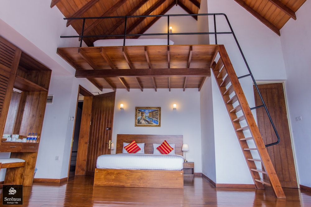 Serenus Boutique Villa 34/64