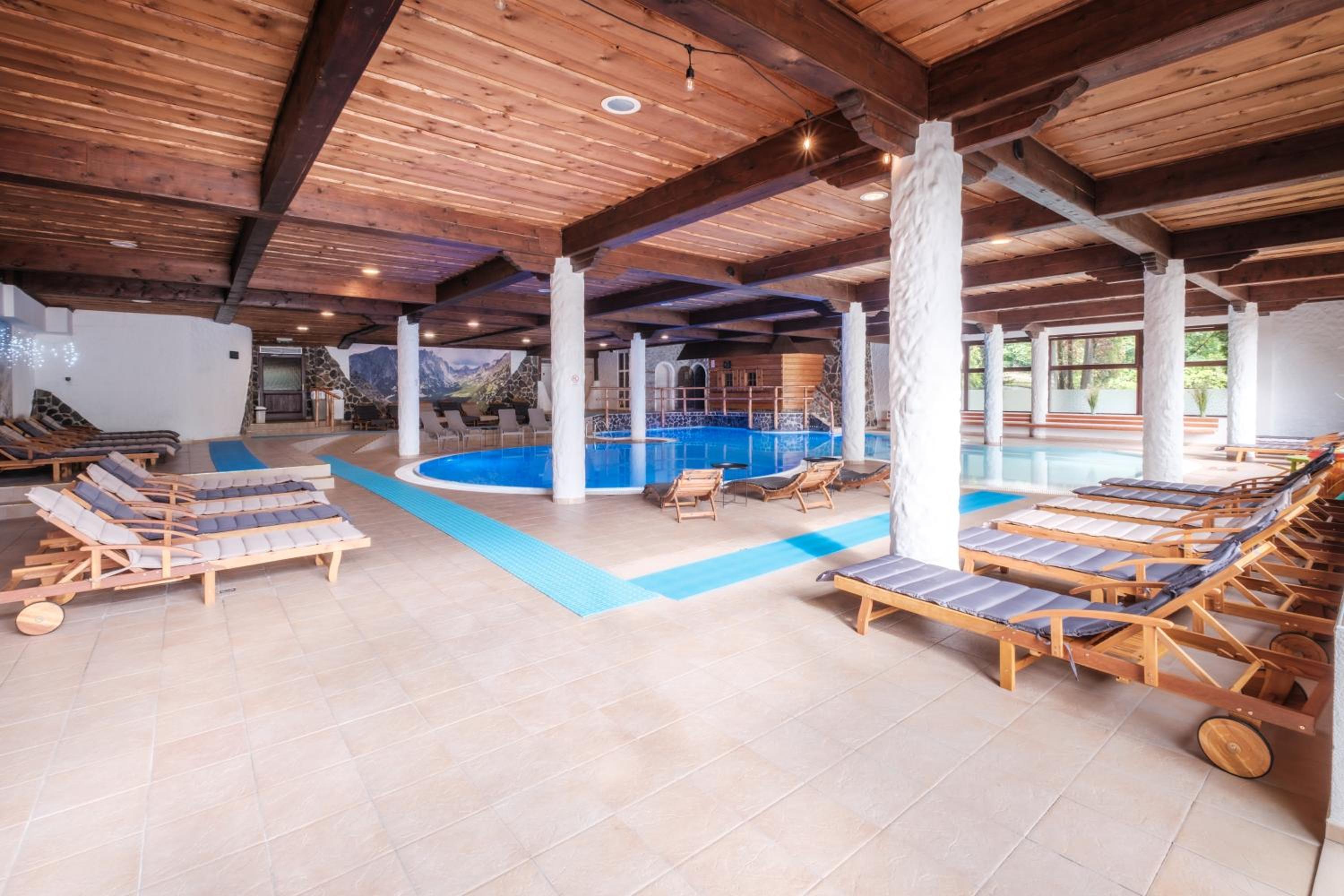 Hotel Slovan 74/100