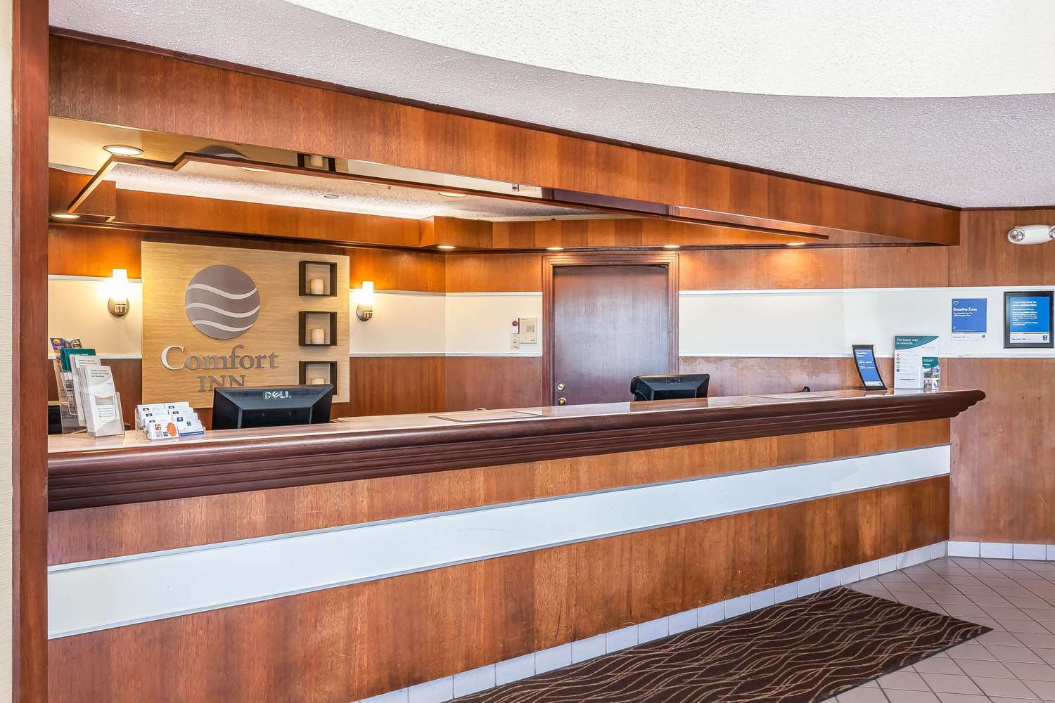 Comfort Inn Hall Of Fame 3/16