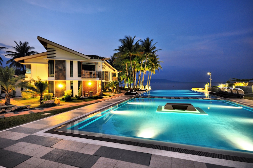 Infinity Resort and Spa 6/80