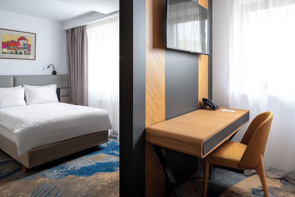 New Montana Hotel 23/50