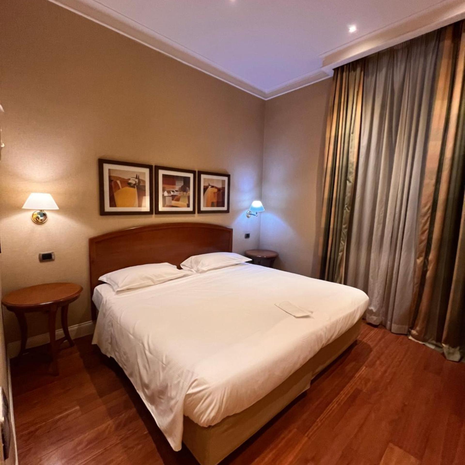 SUPERIOR, DOUBLE BED