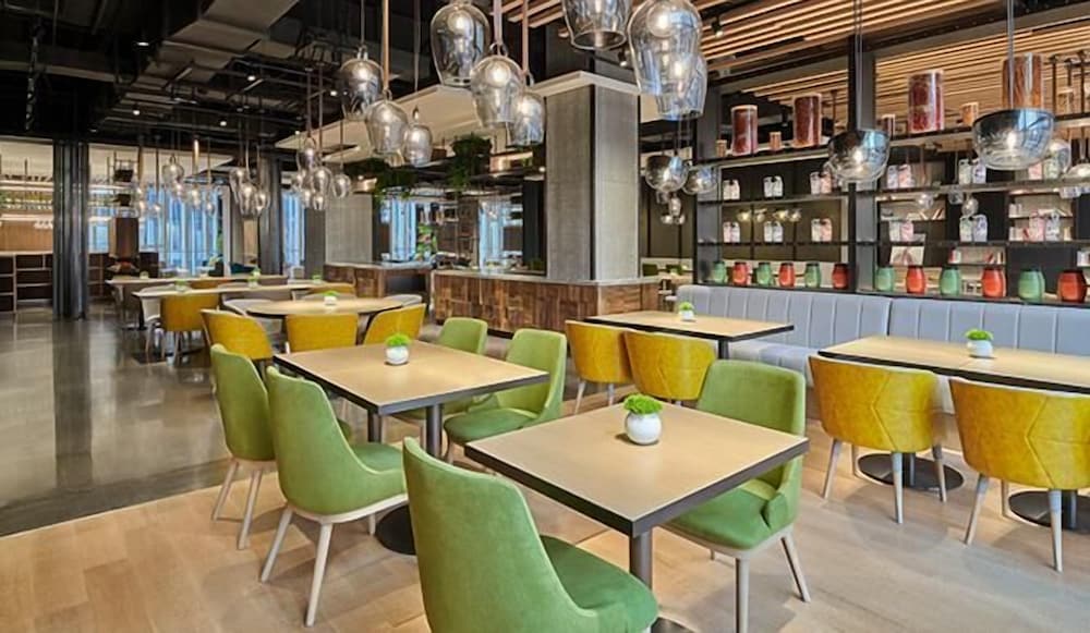 Hyatt Place Shanghai Lingang 38/47