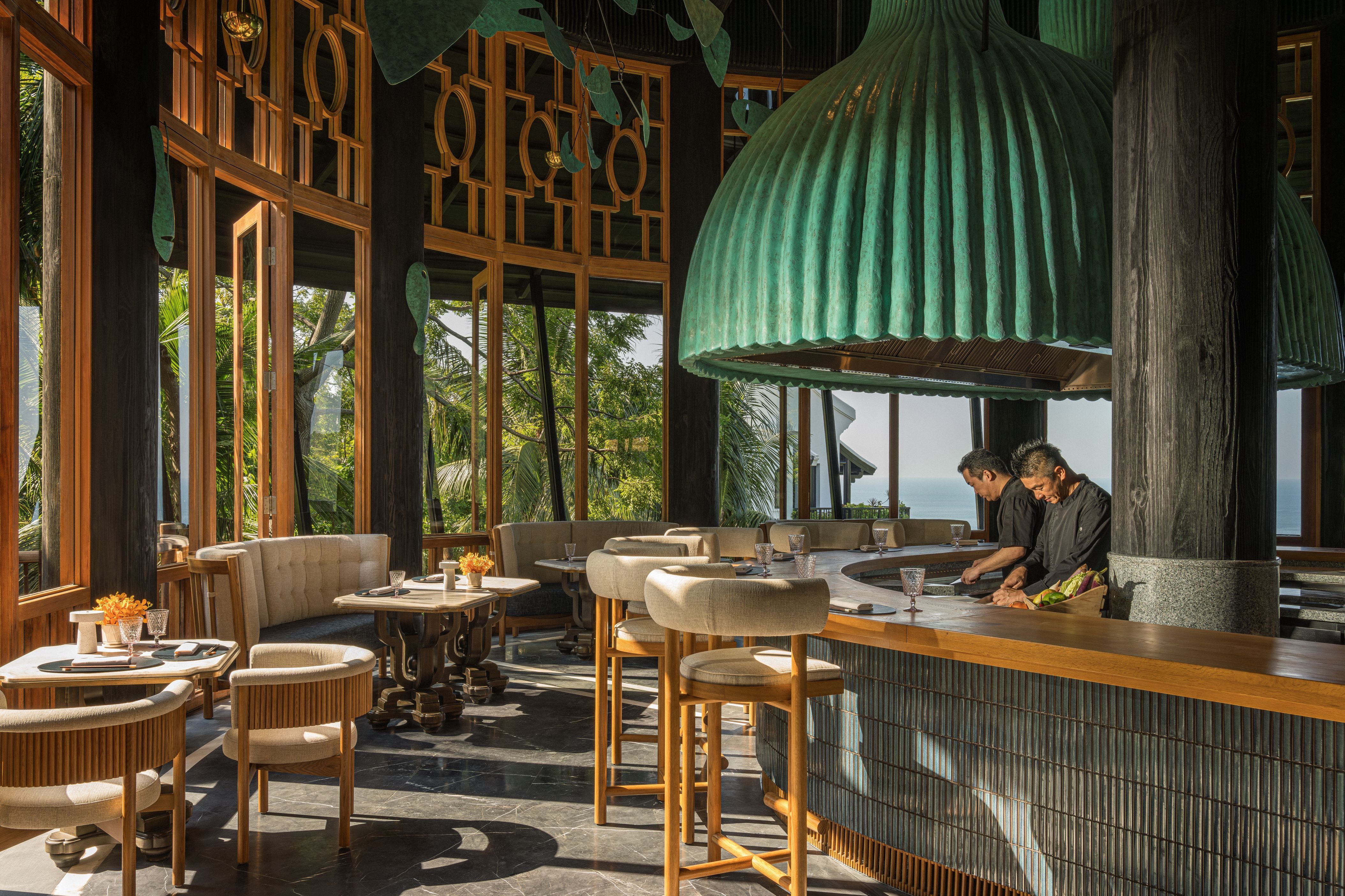 Intercontinental Danang Sun Peninsula Resort 10/50