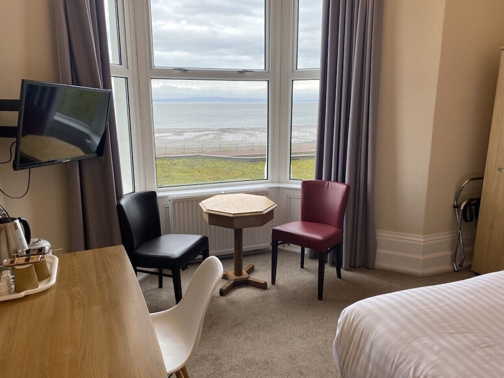 Lancaster Morecambe Bay Hotel by Belvilla 20/47