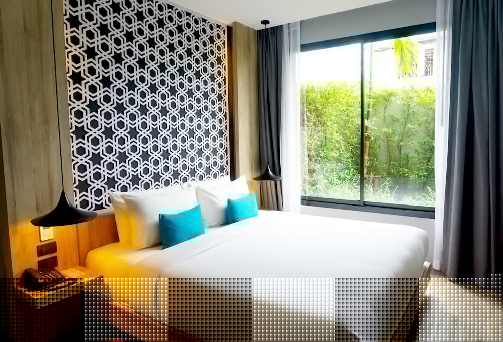 DELUXE, DOUBLE BED, GARDEN VIEW