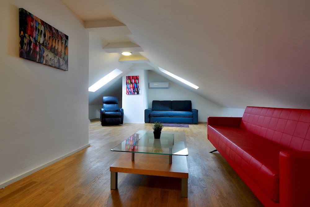 Residence James House 28/32