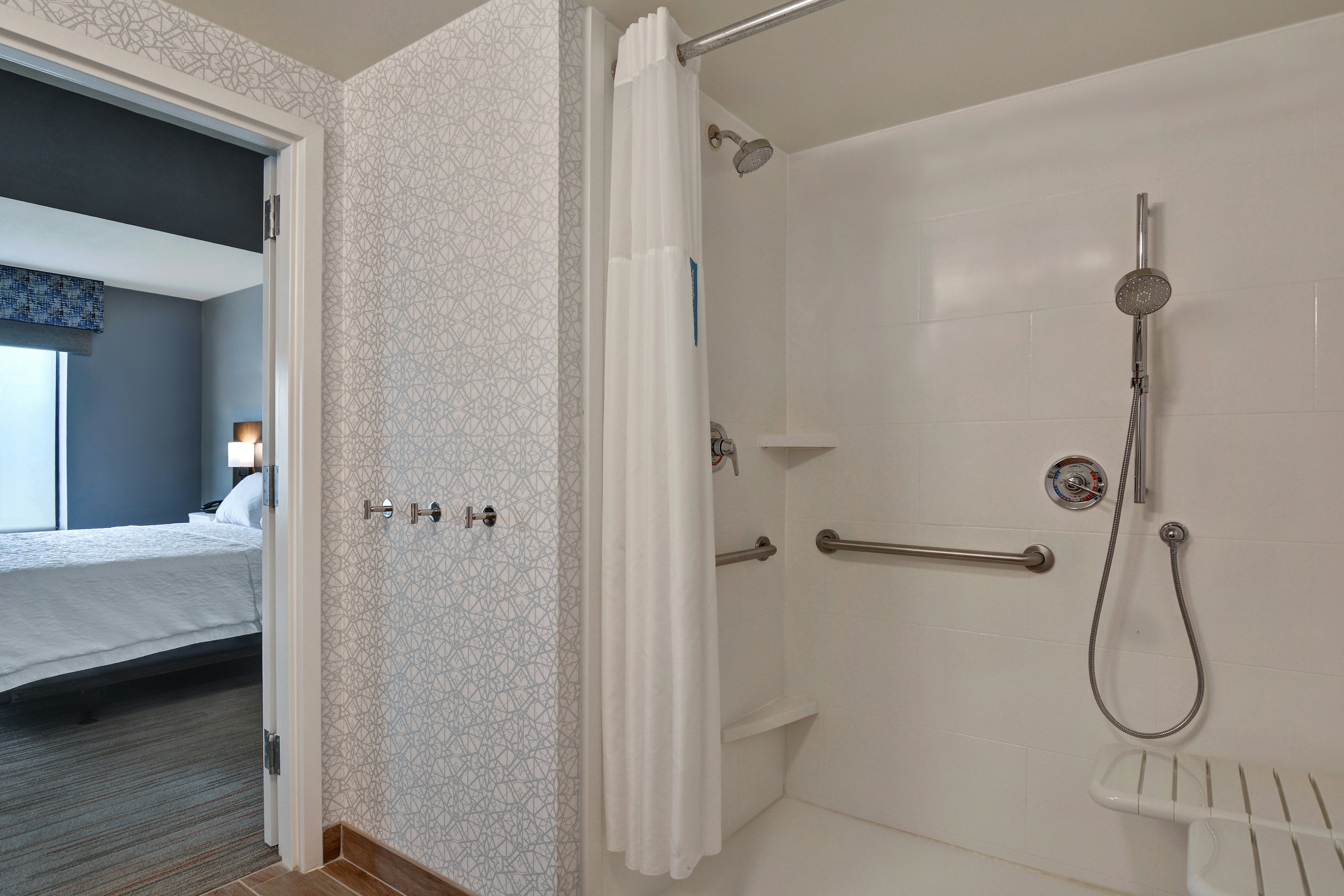 ROOM, 2 QUEEN BEDS, ACCESSIBLE