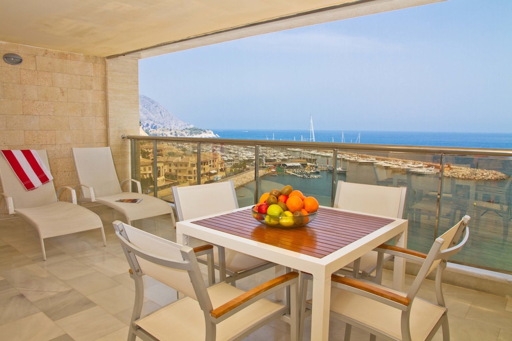 Pierre Vacances Altea Beach Port 48/61