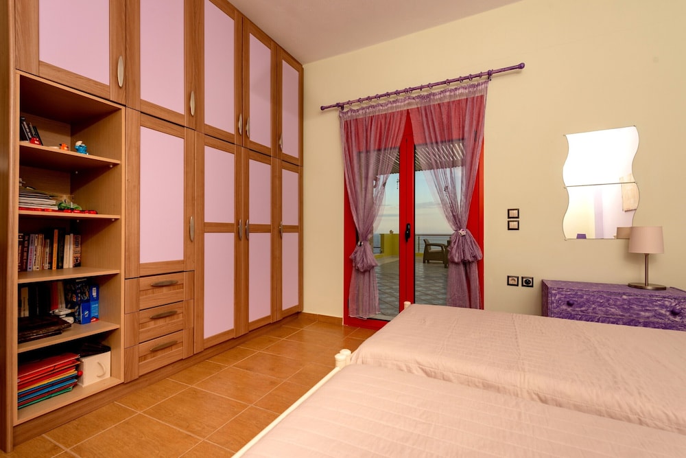 Nisaki Villa 6/40