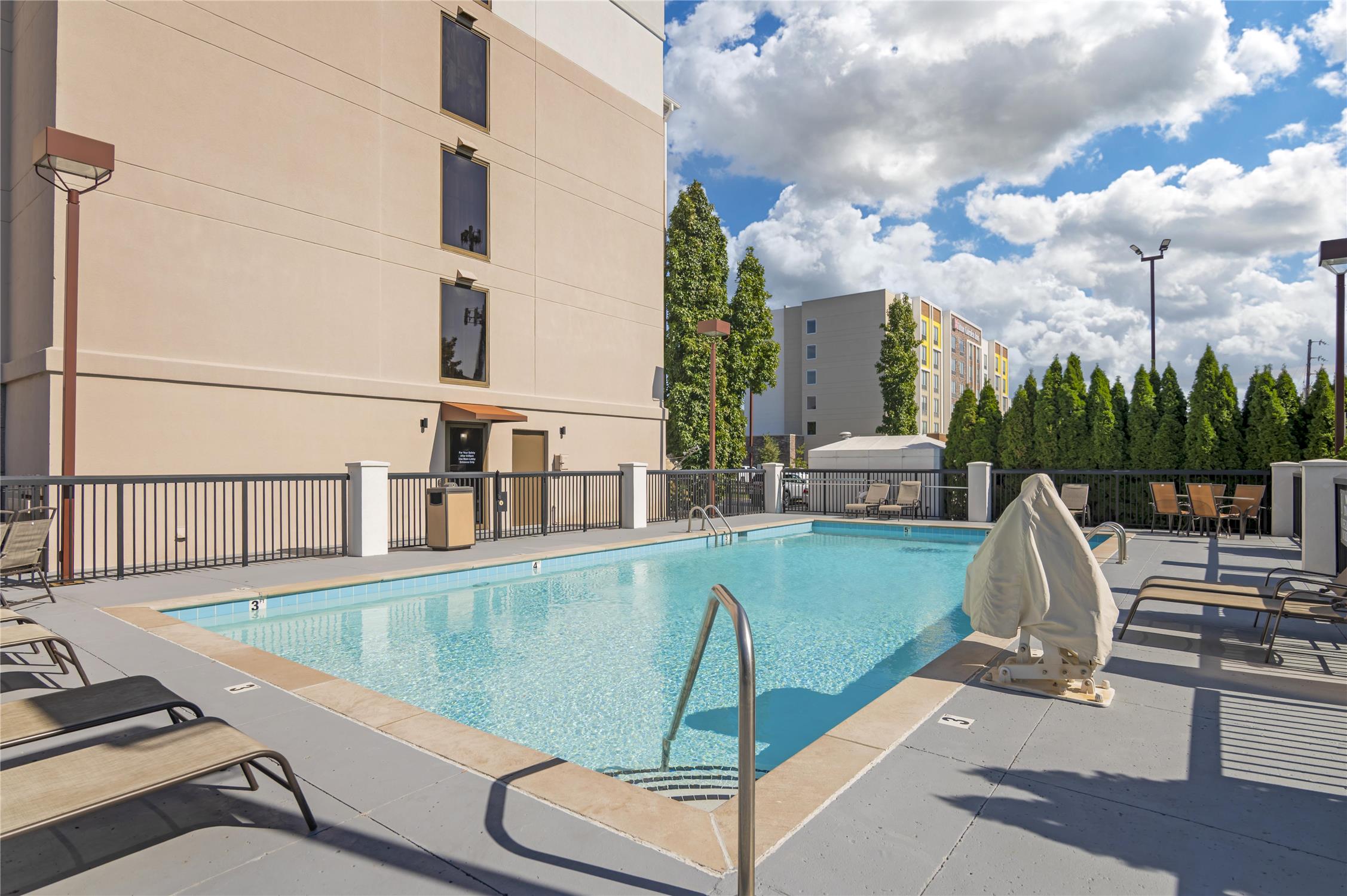 Best Western Suites Near Opryland 10/49