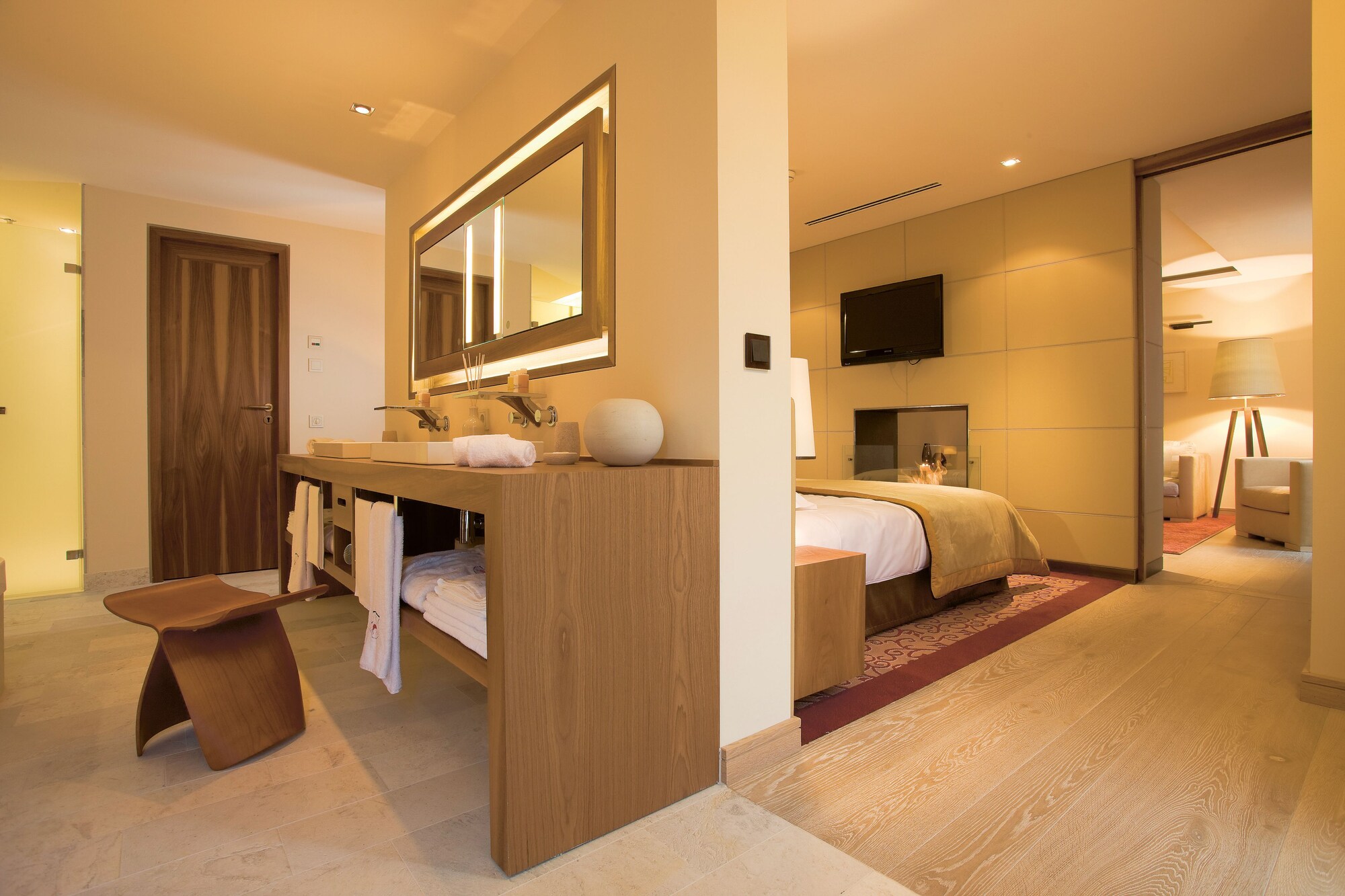 Comfort, King Bed, WALD AND SCHLOSSHOTEL FRIEDRICHSRUHE 4/4