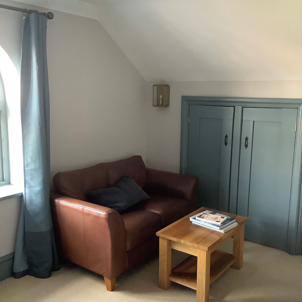 The Wharf House 32/43