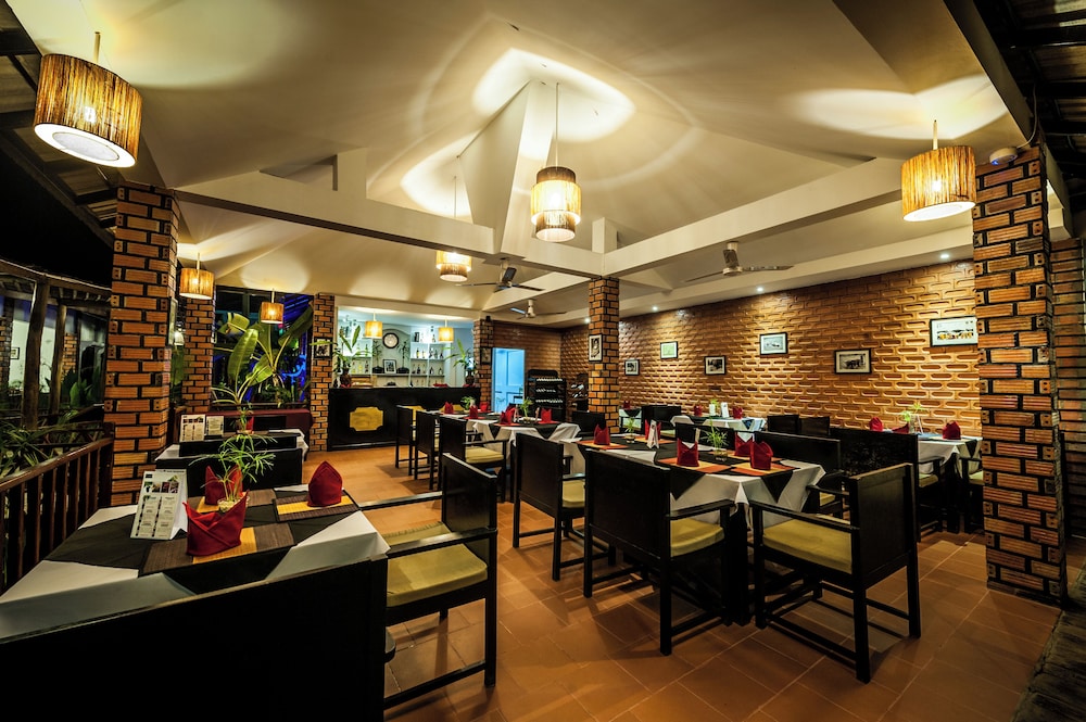 La Residence WatBo Hotel 52/64