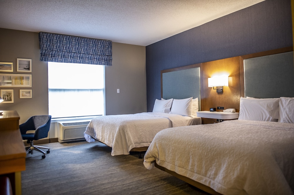 Hampton Inn South Kingstown-Newport Area 17/59