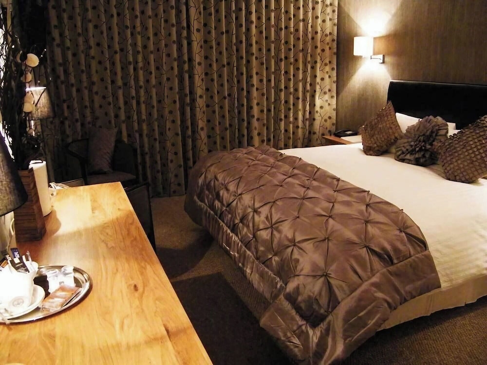 OYO Supreme Inns Boston 38/60