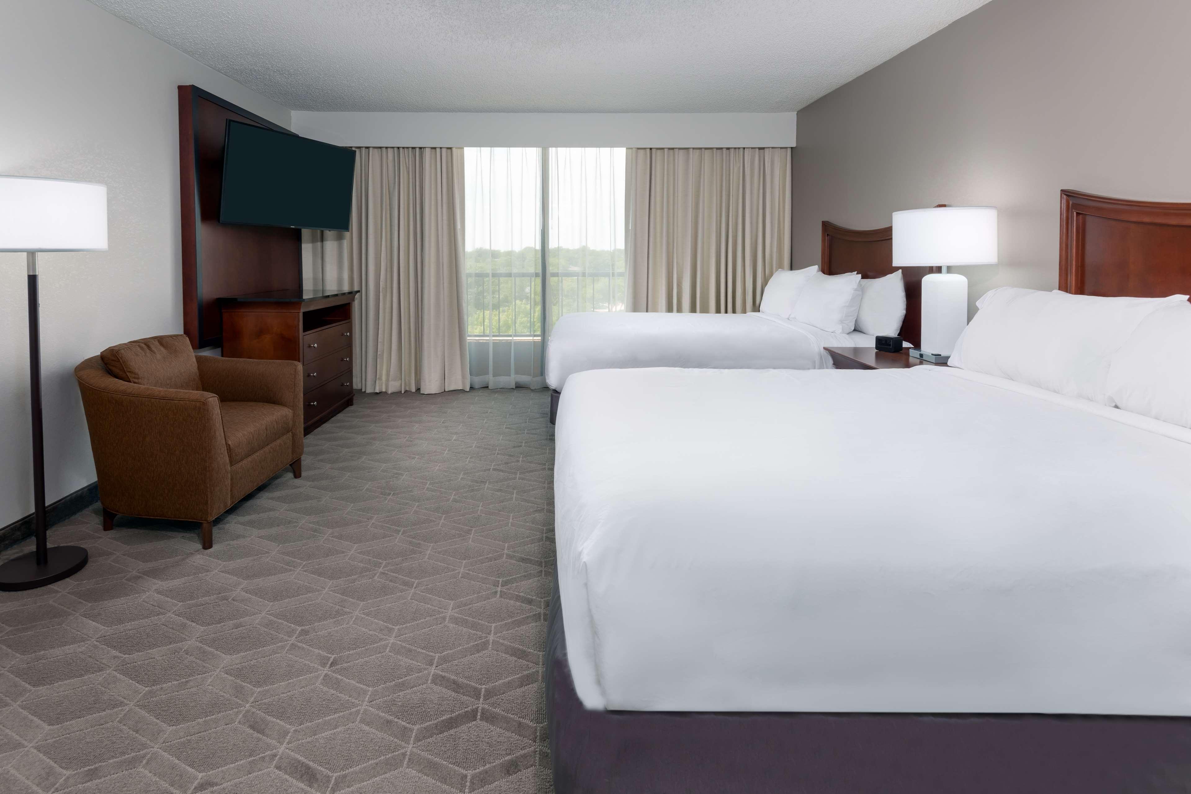 2 ROOMS, SUITE, 2 DOUBLE BEDS