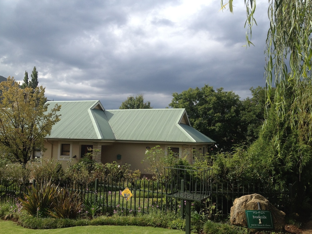 Upper House 25/27
