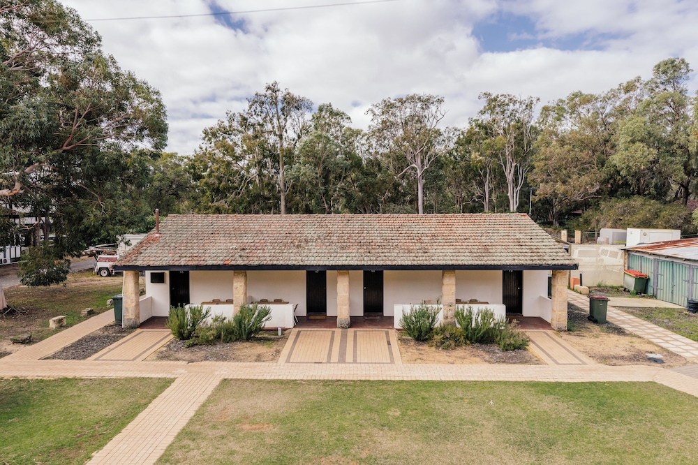 Yanchep Inn 34/41