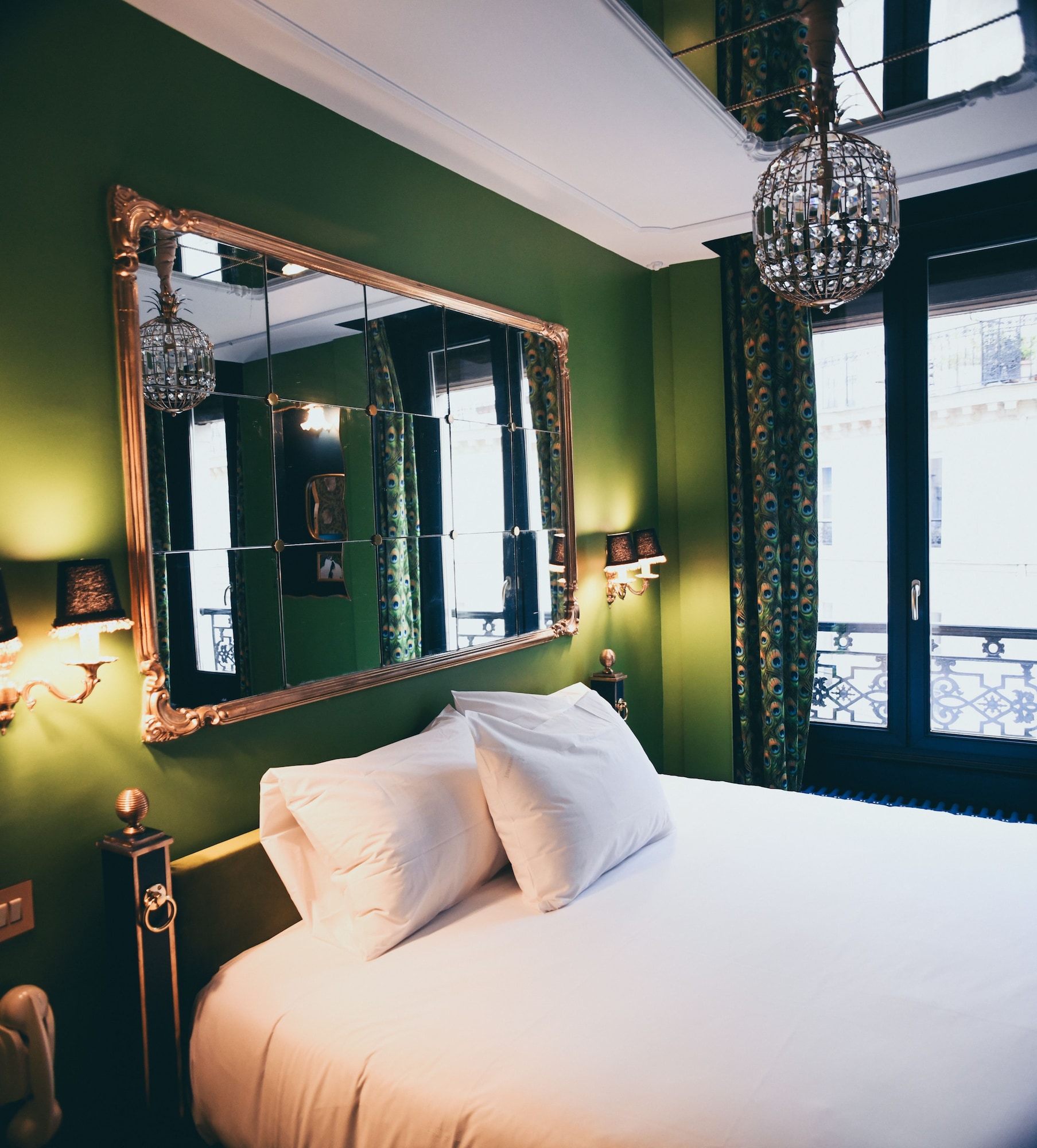 SUPERIOR, DOUBLE BED