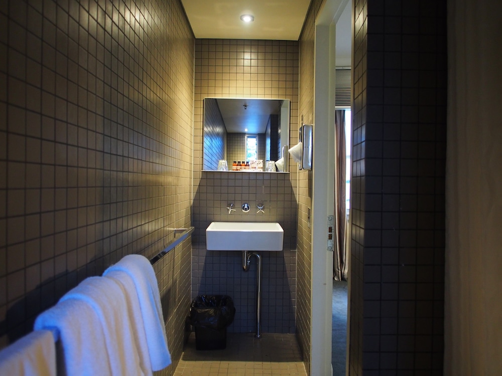 KIRKETON HOTEL SYDNEY 17/36