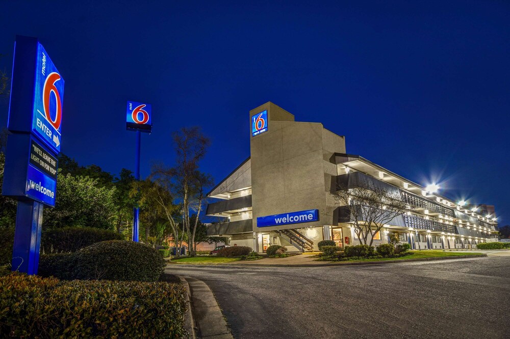 Motel6 Memphis, TN - Downtown 54/58