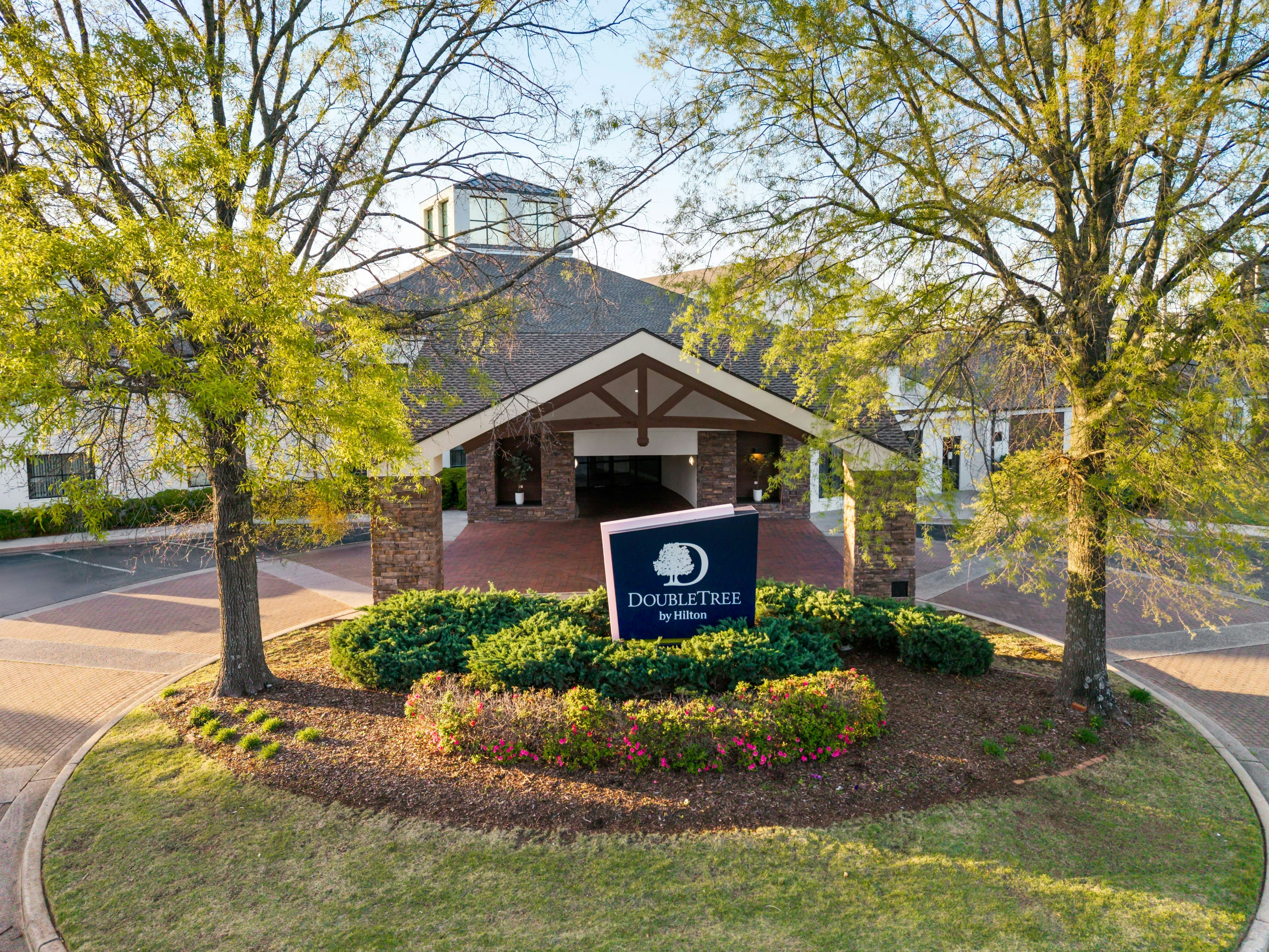 DoubleTree Suites by Hilton Hotel Huntsville South 35/36