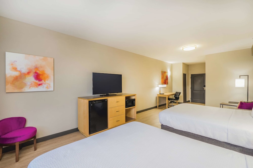 La Quinta Inn & Suites by Wyndham Chattanooga-Hamilton Place 9/45