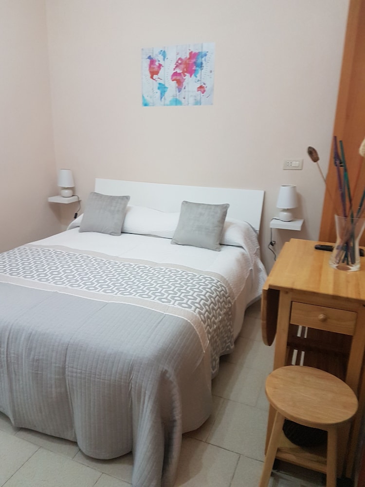 Astra Bed and Breakfast 9/50