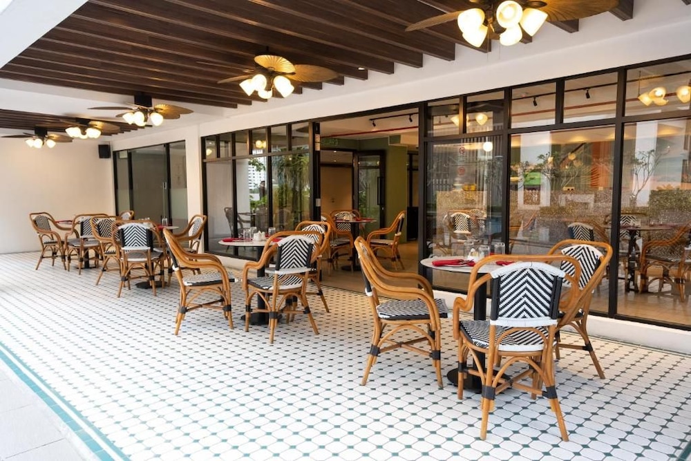 Scapes Hotel 32/49