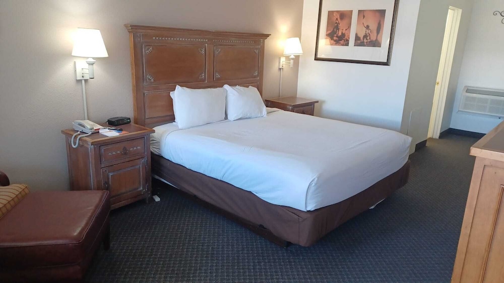 Howard Johnson by Wyndham Springerville 18/50