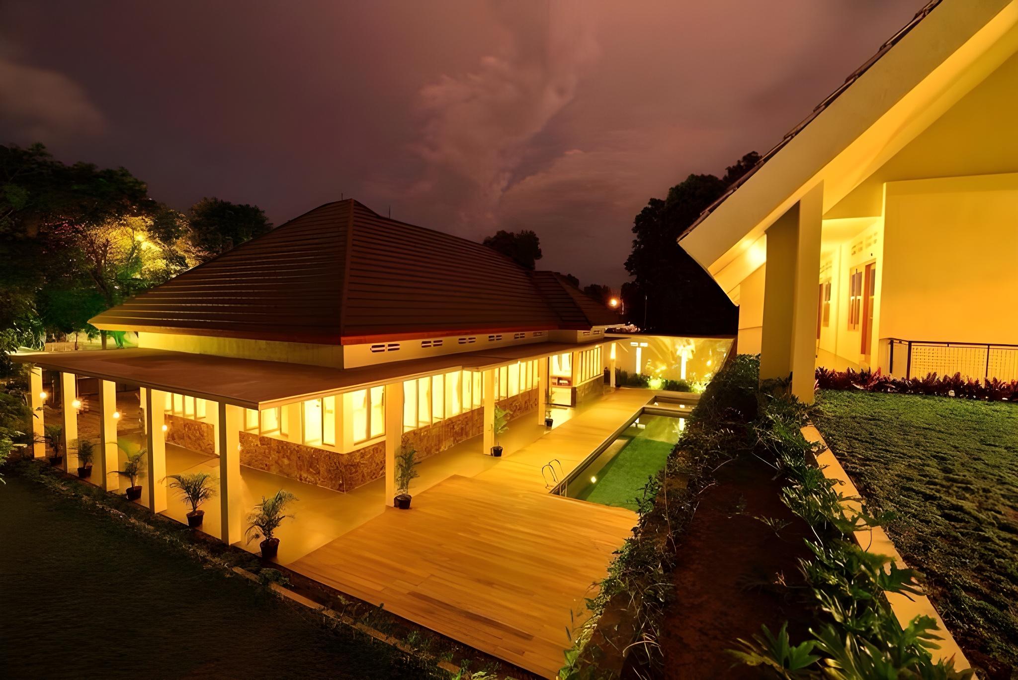Hotel Blambangan 41/46