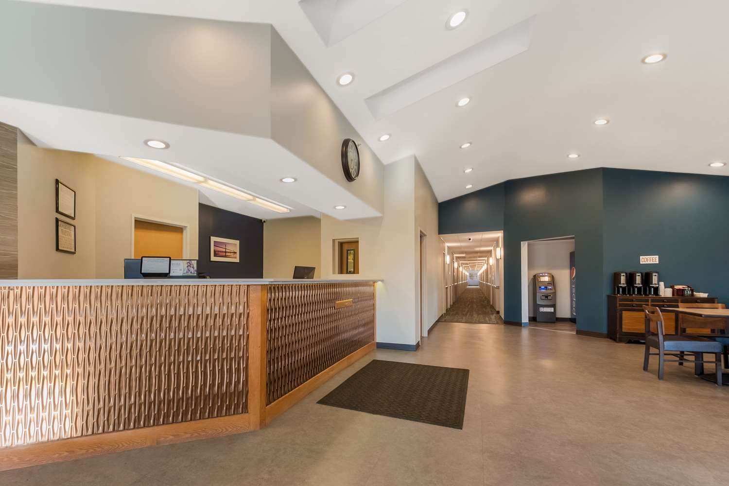 SureStay Plus Hotel by Best Western Highland Poughkeepsie 6/38