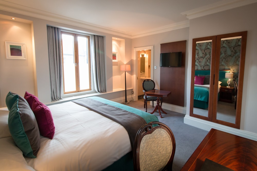 Kilkenny Hibernian Hotel 10/57