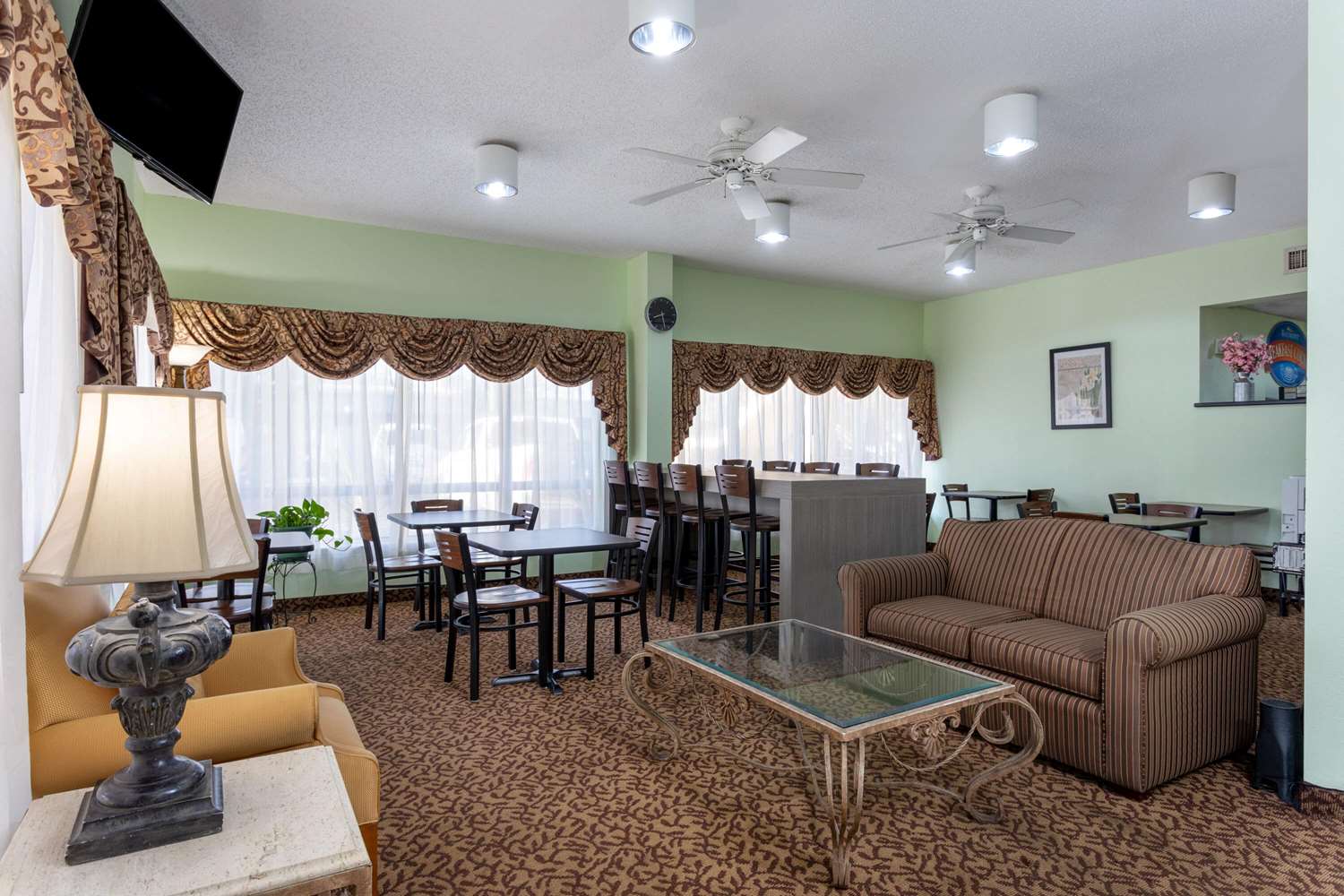 Baymont by Wyndham Tallahassee 31/50