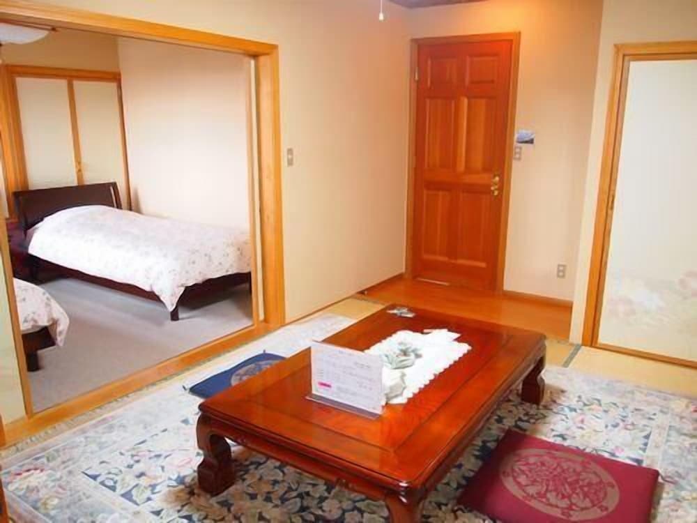 Petit Hotel Corinthian 14/31