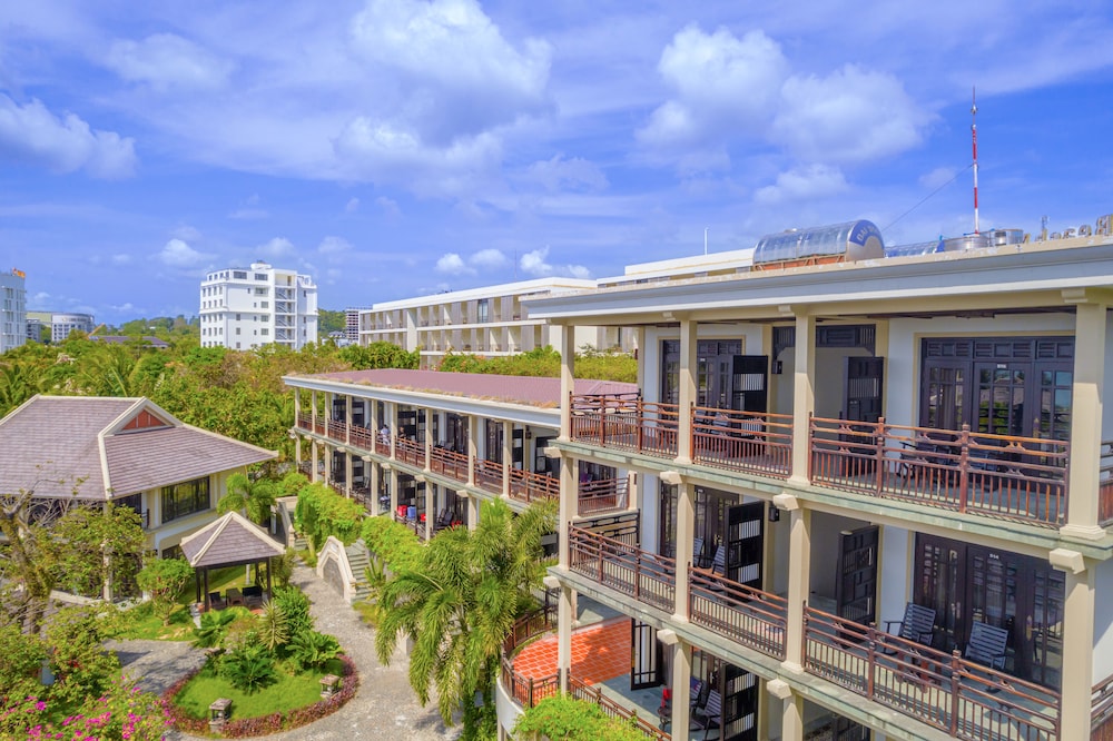 Anja Beach Resort Spa 4/70