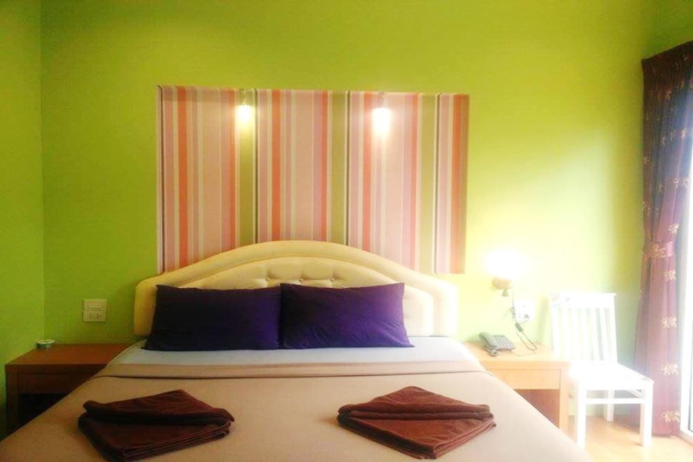 Arunee Resort Koh Chang 25/40