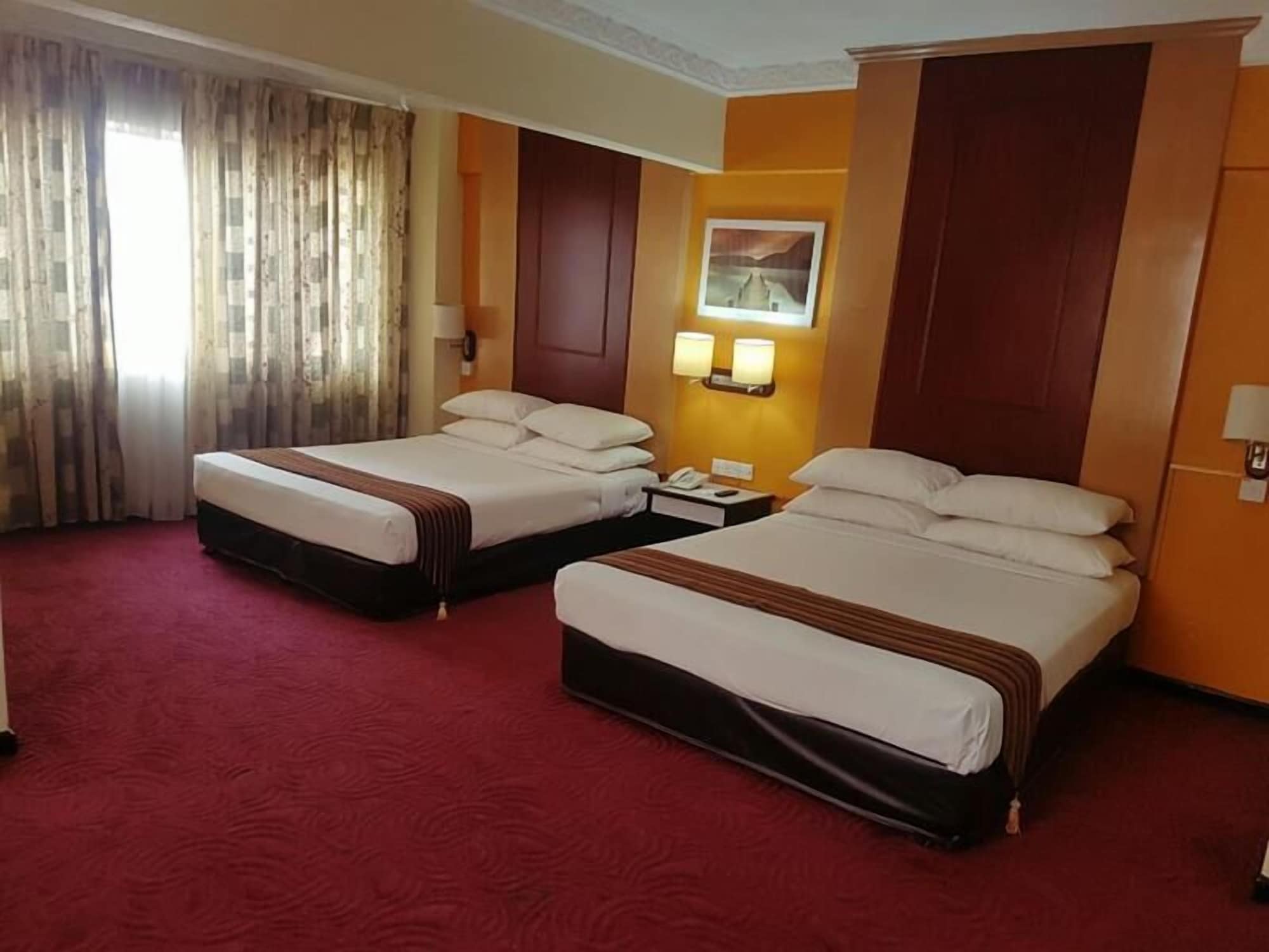 1 BEDROOM, FAMILY, QUADRUPLE