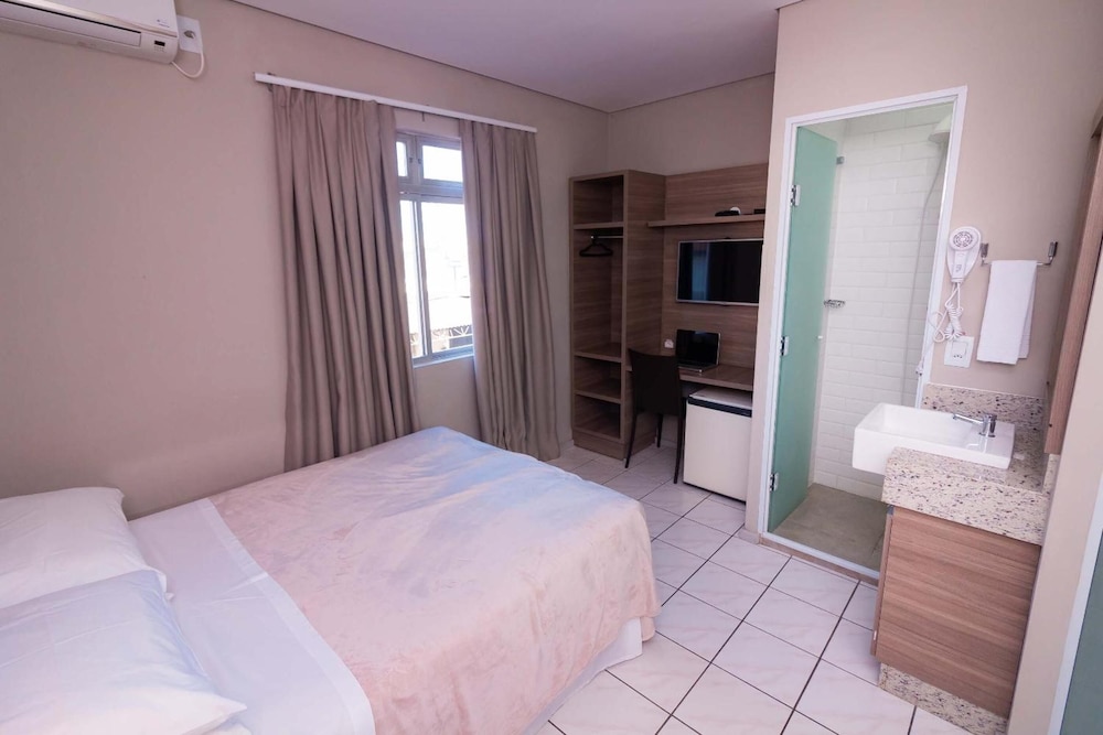 KENNEDY SLIM HOTEL 14/63