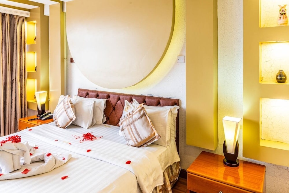 Hillcourt Resort Spa 33/76