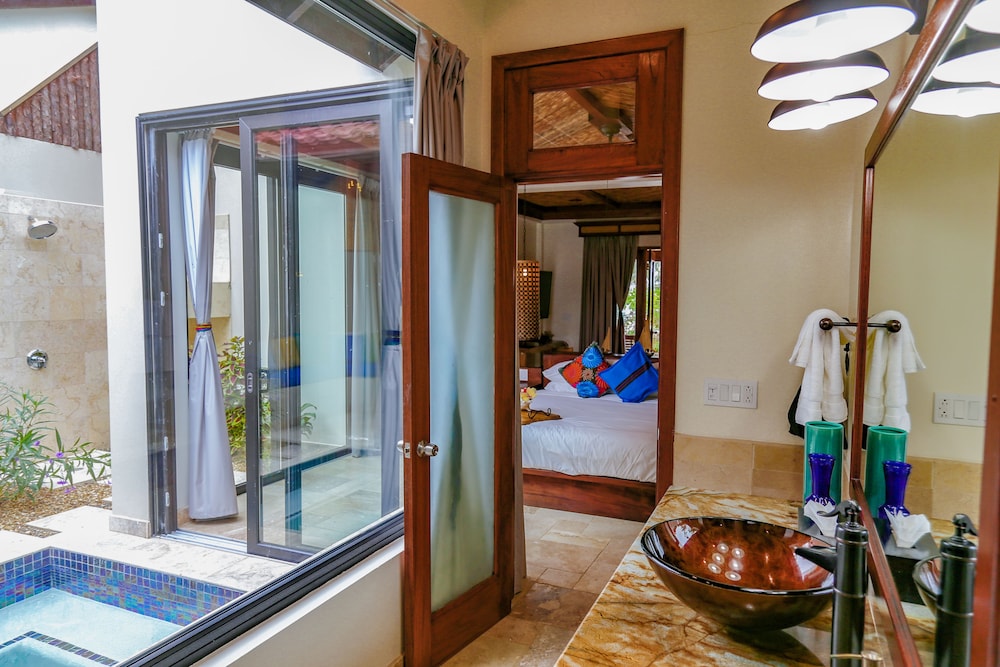 Almond Beach Resort And Spa 27/72