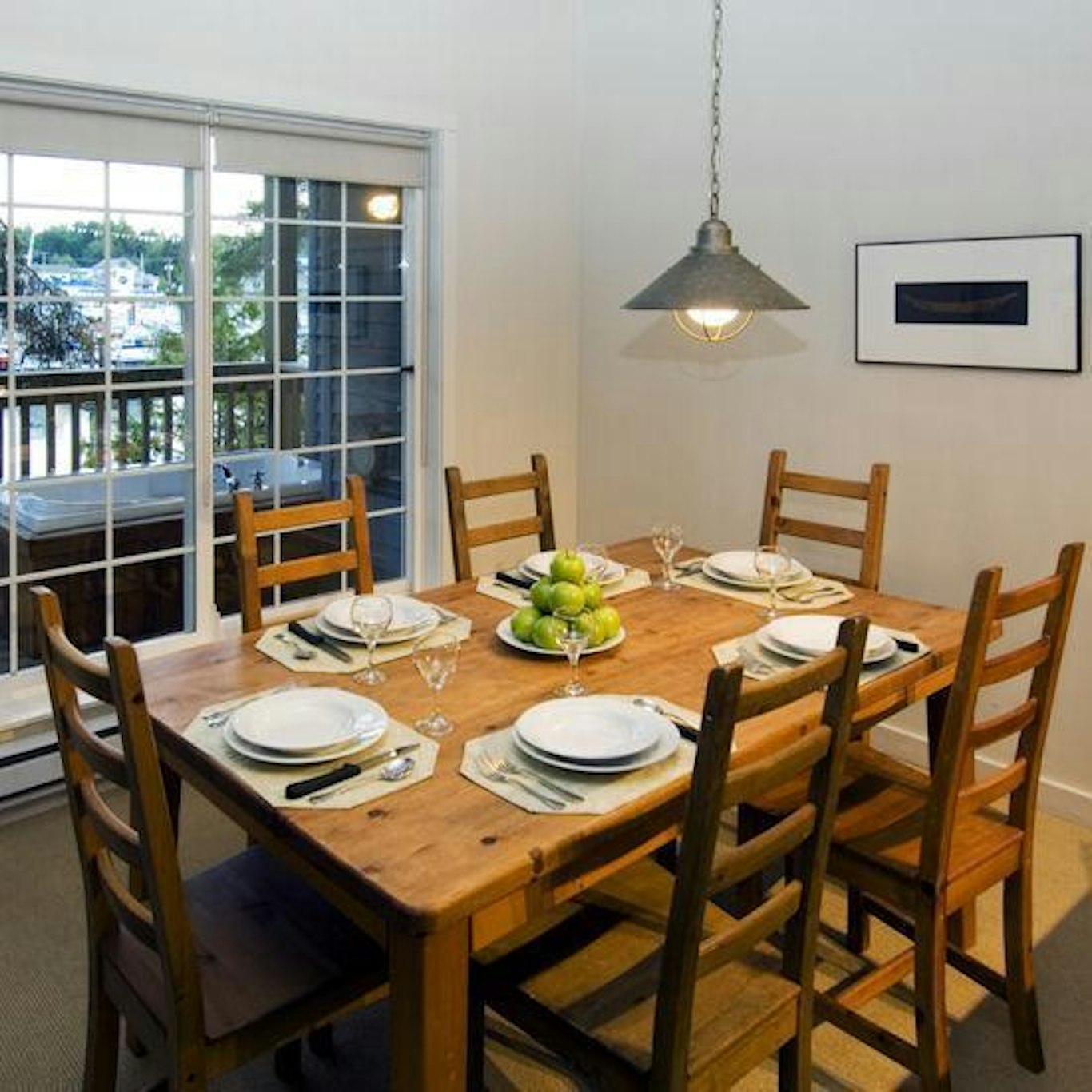 Waters Edge Shoreside Suites 3/6