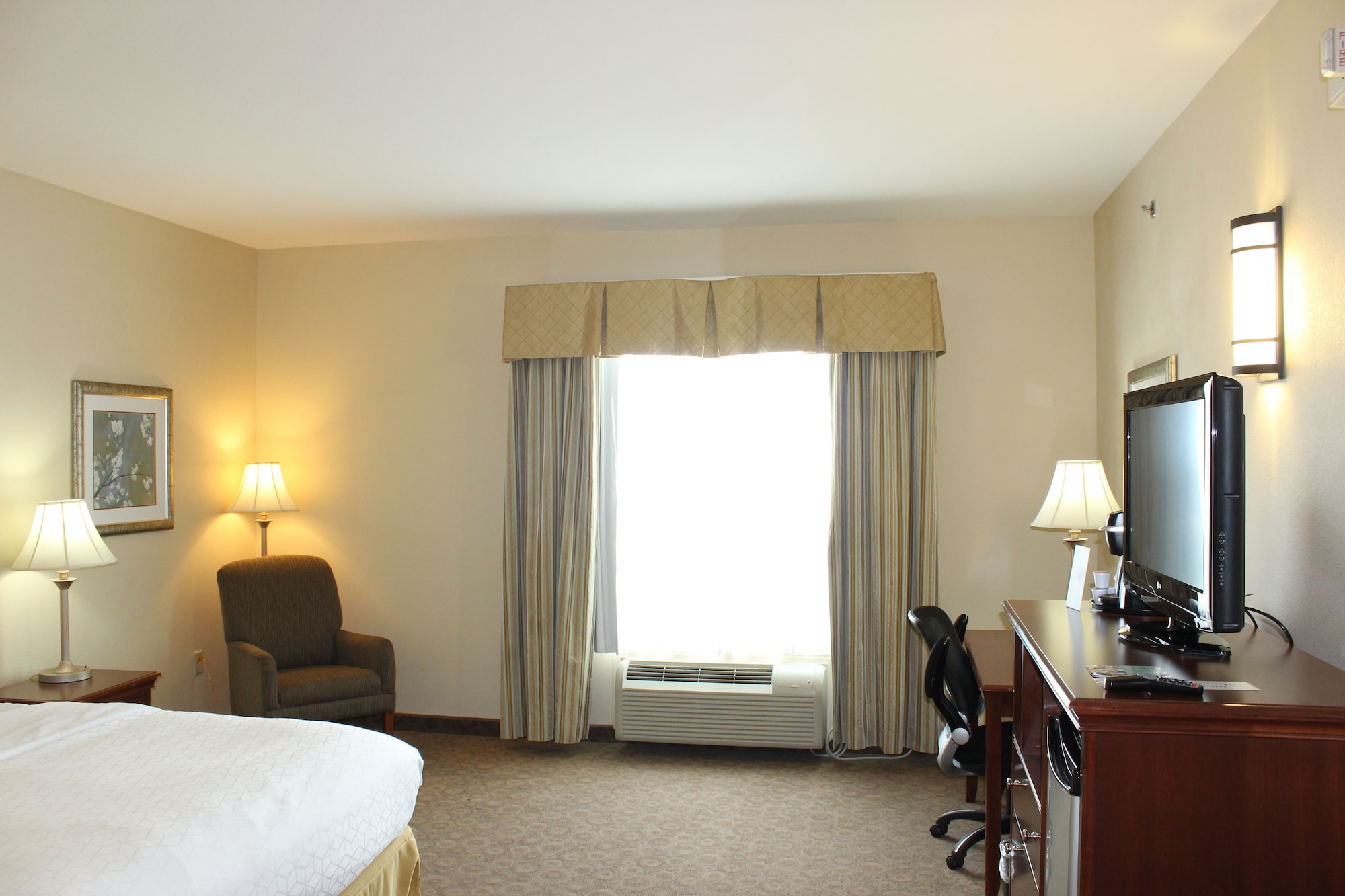 غرفة قياسية بسريرين كوين لذوي الإعاقة، Holiday Inn Express Hotel And Suites Cedar Hill 4/8
