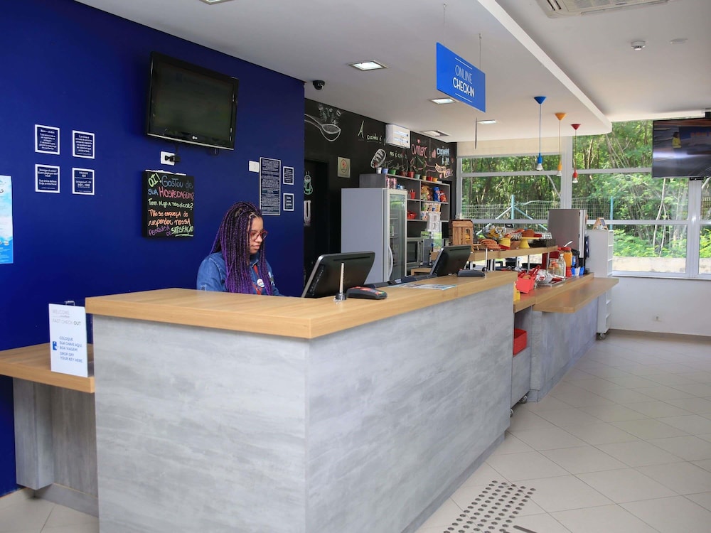 Ibis Budget Piracicaba 11/64